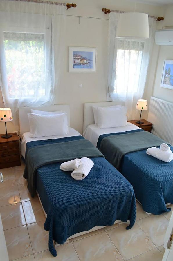 Lemon Beach Front Apartment, Nikiti Kültér fotó