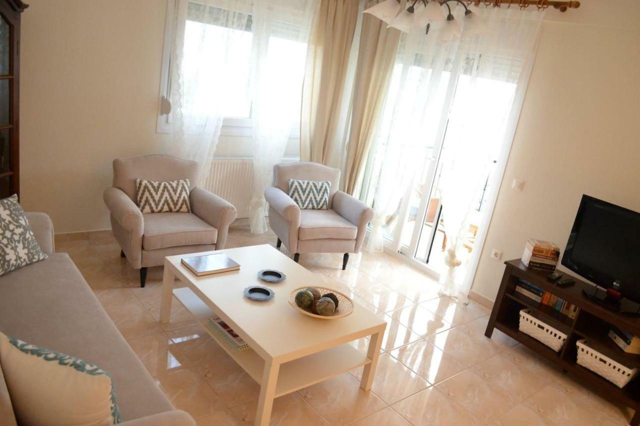 Lemon Beach Front Apartment, Nikiti Kültér fotó