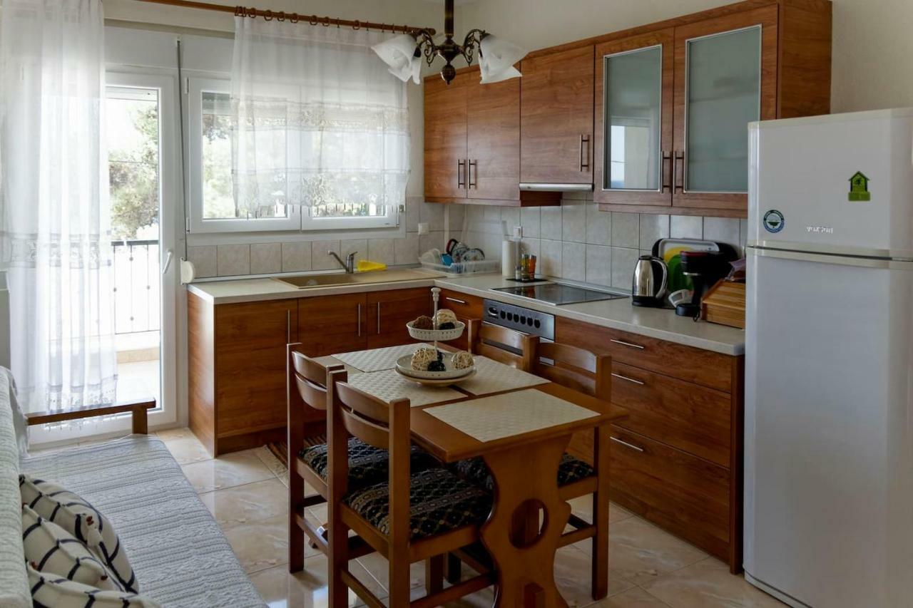Lemon Beach Front Apartment, Nikiti Kültér fotó